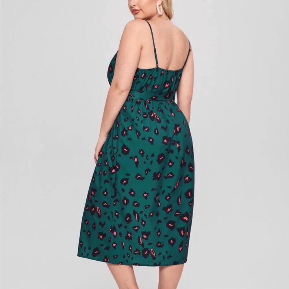 SHEIN Pink Cheetah Print Dress*missing belt* - Picture 5 of 15